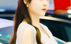 亚洲精品深夜AV无码一区二区